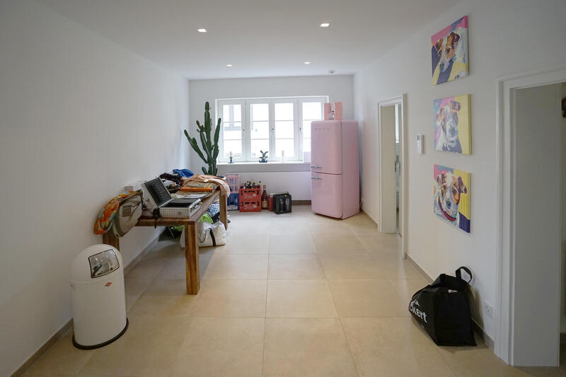 Garderobe aus teilverspiegeltem Glas – Traumobjekte