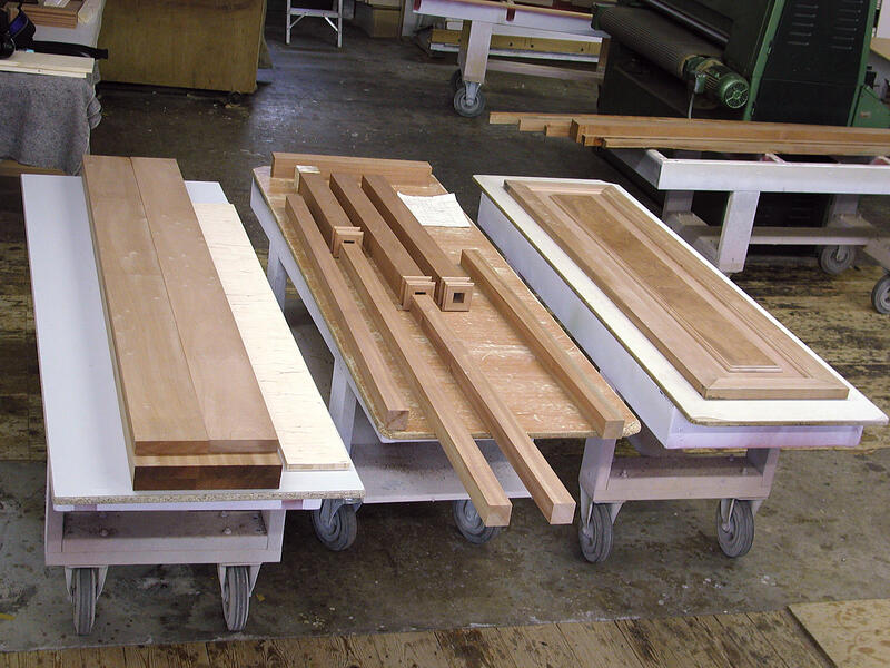 Himmelbett aus Massivholz – Traumobjekte