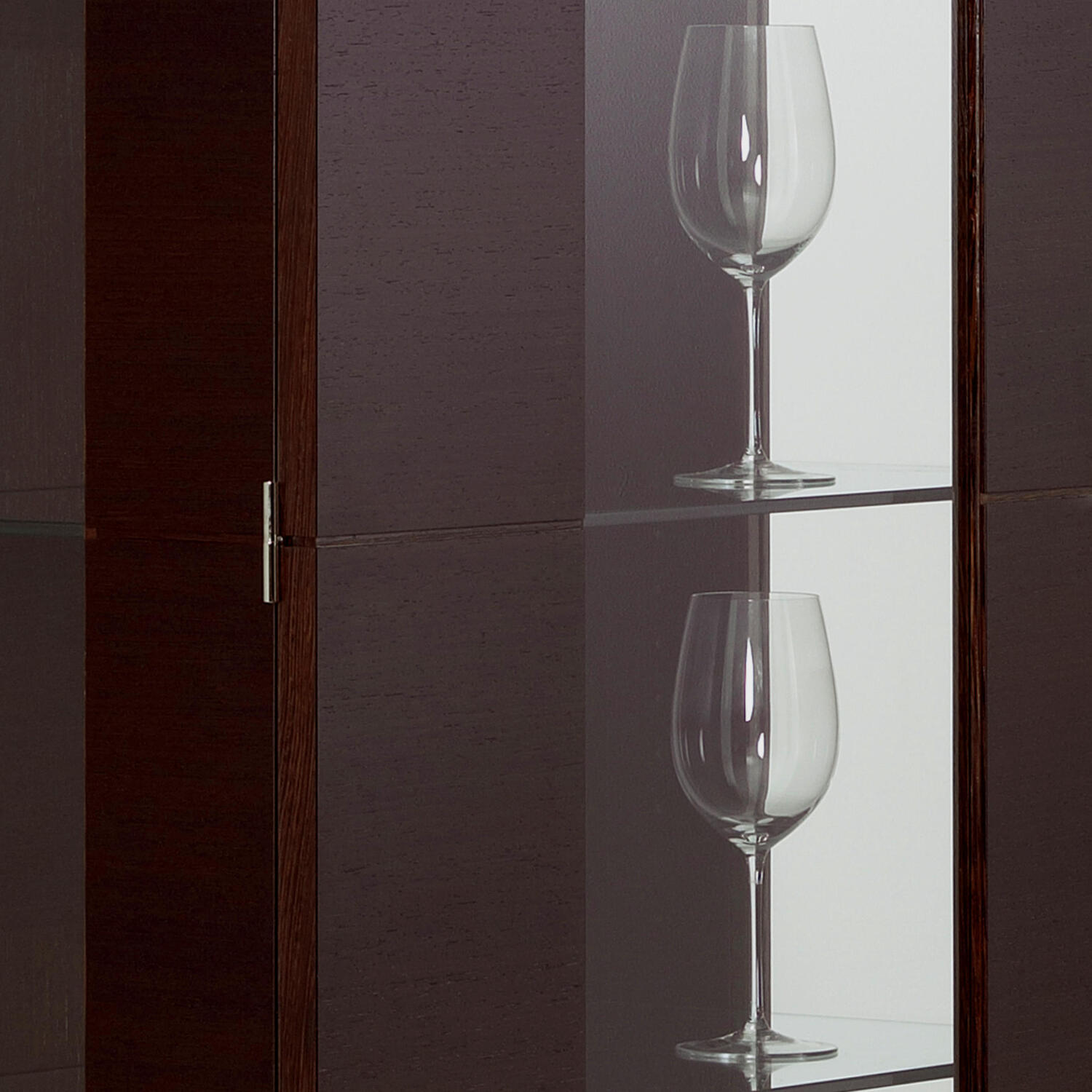 Vitrine aus Wengé für Gläser und Karaffen – Traumobjekte